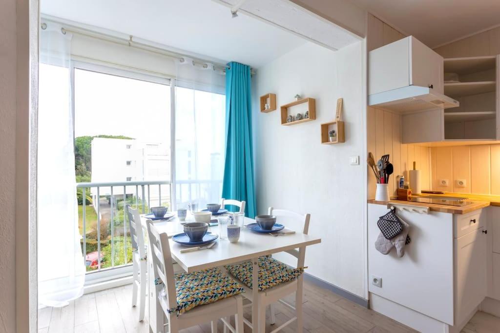 Chez Laurence - Elegant Appartement Climatise Avec Wifi Et Parking La Grande Motte Exteriér fotografie
